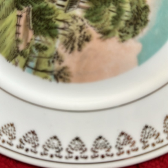 Currier and Ives vintage decorative plates - Picture 8 of 8